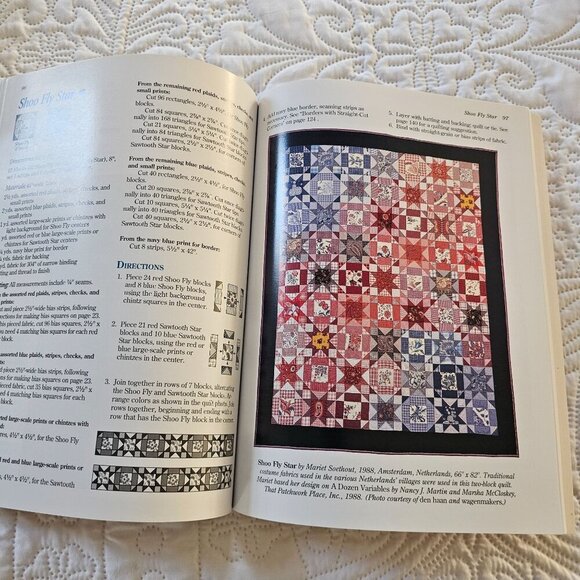 Vintage Rotary Roundup Quilt Pattern Book By Judy Hopkins & Nancy J. Martin 1994 - Picture 10 of 10